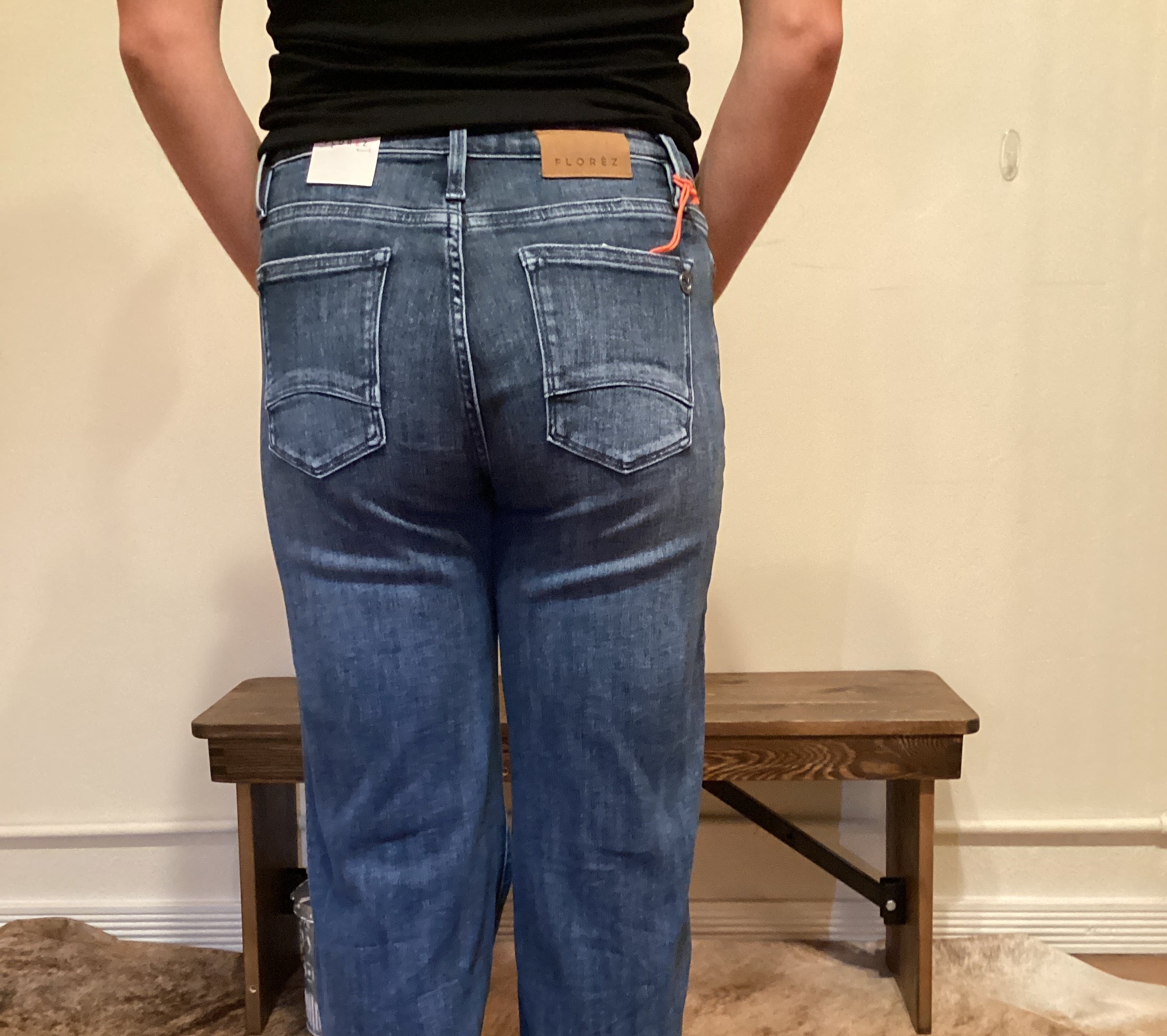 Pocket view back of the jeans